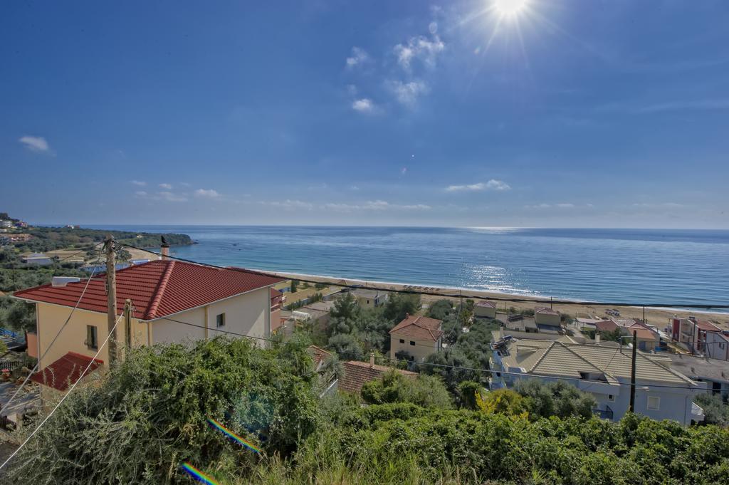Villa Giovanni Паралия Враху Екстериор снимка