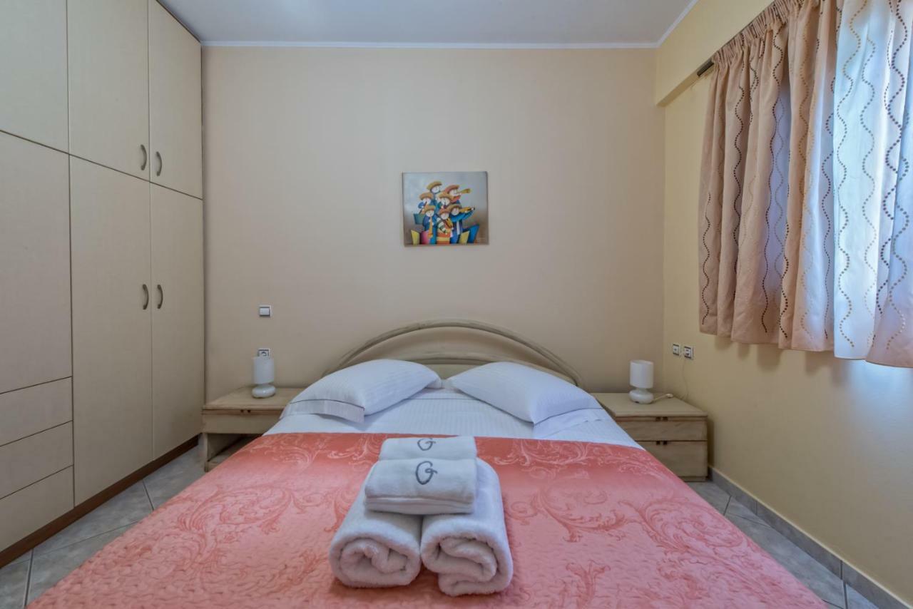 Villa Giovanni Паралия Враху Екстериор снимка