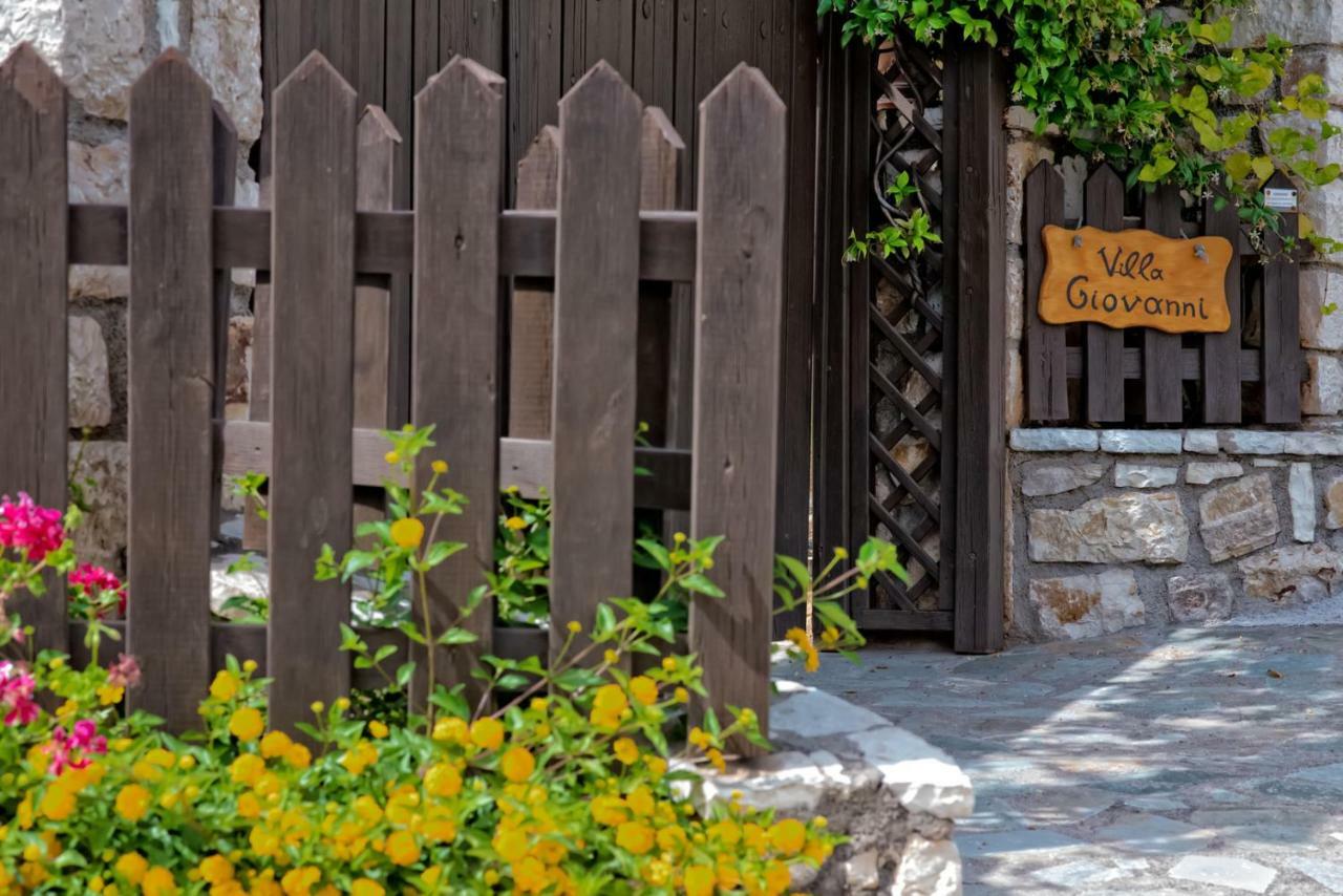 Villa Giovanni Паралия Враху Екстериор снимка