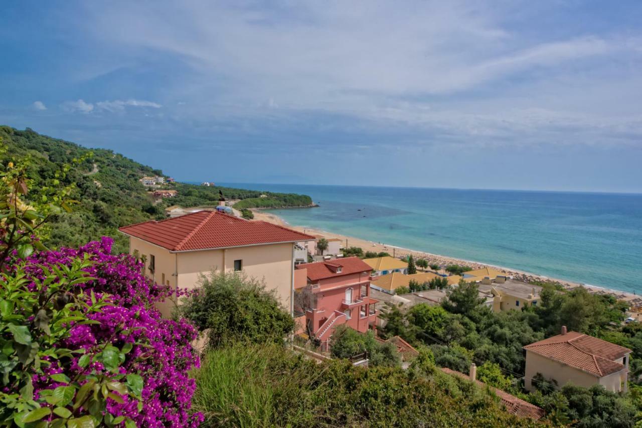Villa Giovanni Паралия Враху Екстериор снимка