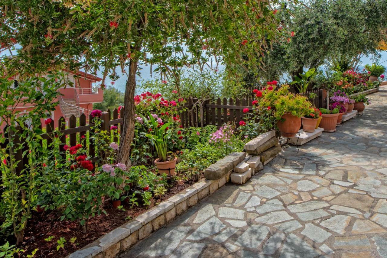 Villa Giovanni Паралия Враху Екстериор снимка